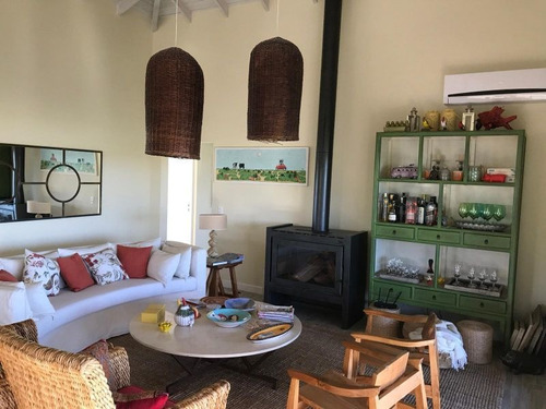Casa En Alquiler Por Temporada De 4 Dormitorios En Pueblo Mio
