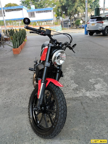 Ducati Scrambler 800 I Con 