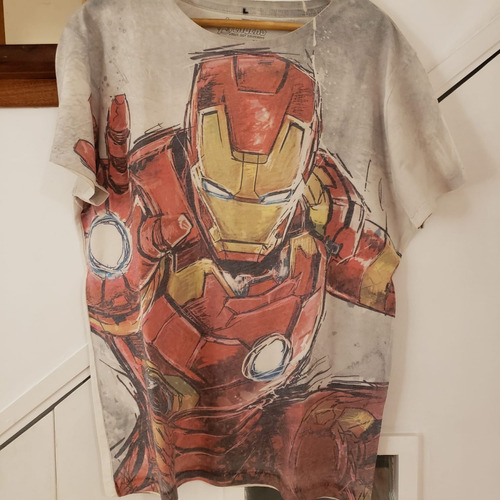 Remera Estampada Avengers Iron Man