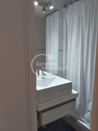 Casa En Arriendo De 4 Dorm. En Las Condes Metro E. Militar