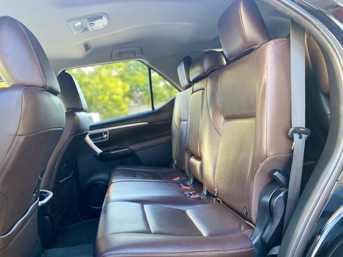 Imagem 7 de 15 de Toyota Hilux Toyota Hilux Sw4 Srx 4x4 2.8 Tdi 2017/2017