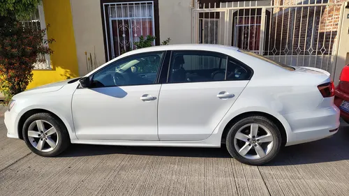 Volkswagen Jetta 2.0 Tiptronic At