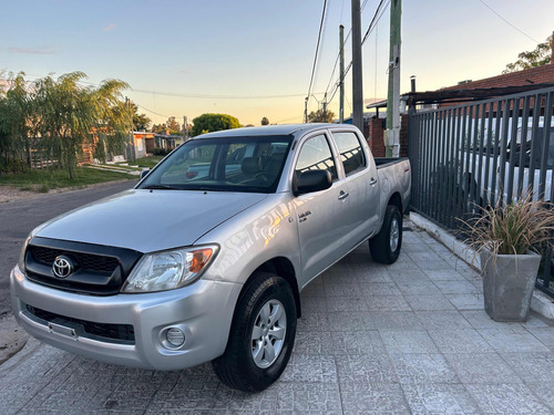 Toyota Hilux 2.5 Cab Doble 4x2