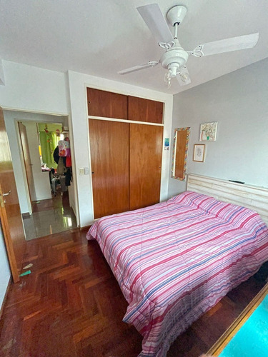 Imagen 5 de 19 de Exc .3 Amb Al Fte C/bcon Amplio 2 Baños Completos Cochera Cubierta ( Con Opcion A Compra O Alquiler, No Incluida En El Precio)