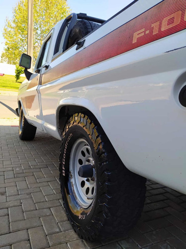 Ford F-1000 Mwm 229