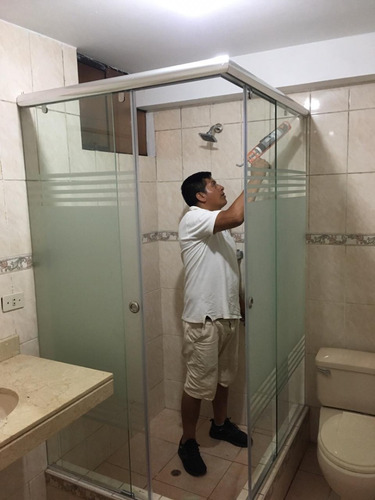 Puertas De Duchas En Vidrio Templado A Medida