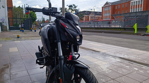 Imagen 8 de 15 de Pulsar N 250