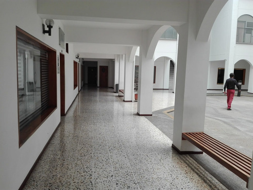 Imagen 2 de 14 de Venta Consultorio En Arboleda, Manizales. Cod 2761226