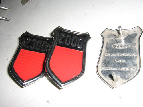 Emblemas/ Insignias Ford Taunus Originales 