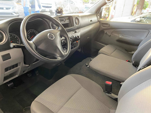 Imagen 10 de 15 de Nissan Urvan 2019 2.5 Panel Ventanas Amplia Mt