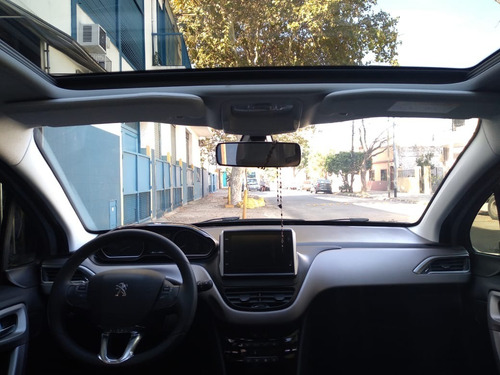 Peugeot 208 Feline 2020