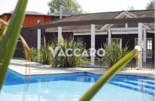 Venta Casa Barrio Privado Haras Maria Elena Moreno