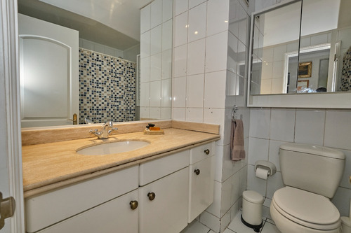 Excelente Departamento En Las Condes (corredora Piso Cuatro)