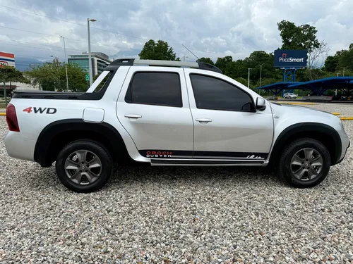 Renault Duster Oroch 2.0 Intens 4X4