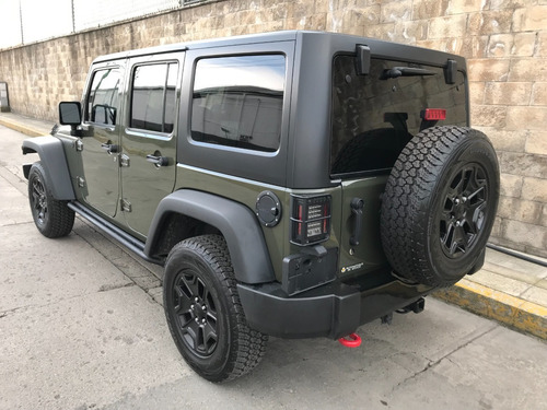 Imagen 3 de 15 de Jeep Wrangler Whillys 4x4 Unlimited Tank 2015 (impecable)