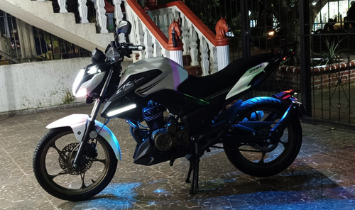 Vendo Moto Cr4 200 Pro Modelo 2.024,
