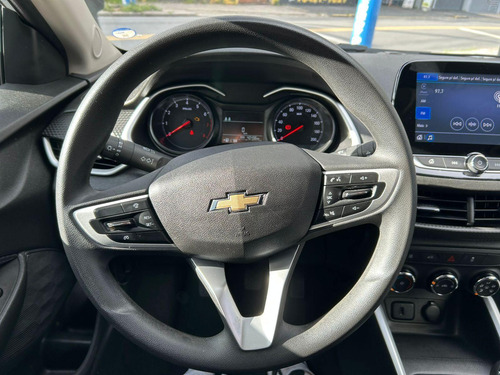 Chevrolet Onix plus SEDAN Plus LT 1.0 12V Flex 4p Mec.