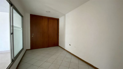 Local Comercial En Arriendo En Recoleta