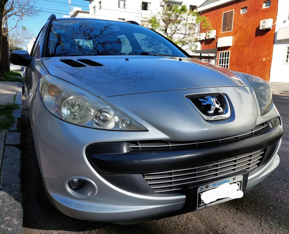 Peugeot 207 2.0 Sw Hdi Xt