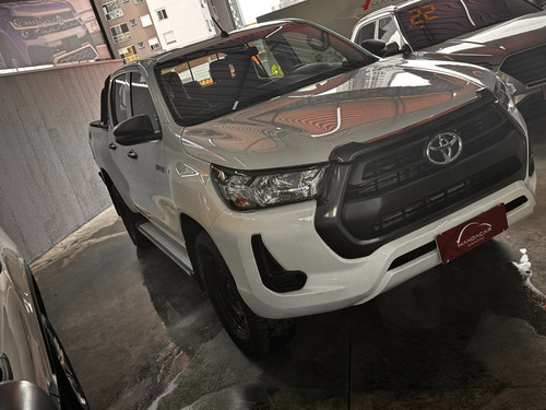 Toyota Hilux 2.8 Std Power Pack Cab. Dupla 4x4 Tdi 4p