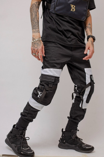 Pantalon Cargo Techwear Bolsillos Puño