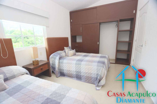 Imagen 18 de 30 de Cad Diamante Lakes Zafiro 327. Terraza Con Vista A La Alberca Y Jardines