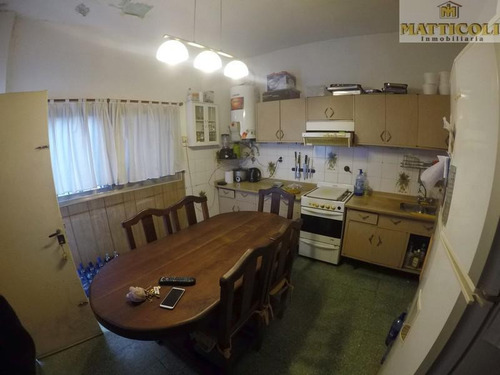 Casa Multifamiliar Sobre Lote De 330 M2 En Villa Ballester