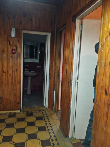 Casa A Dos Cuadras De General Flores