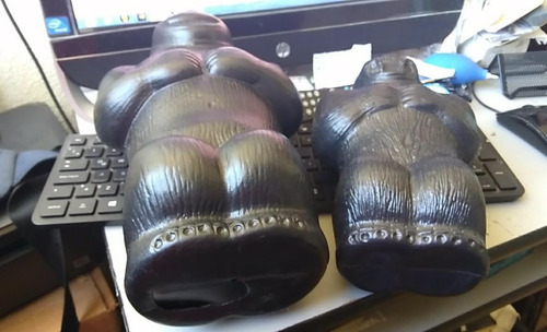 2 Alcancias Bootleg King Kong 24 Y 30 Cms (Usado)