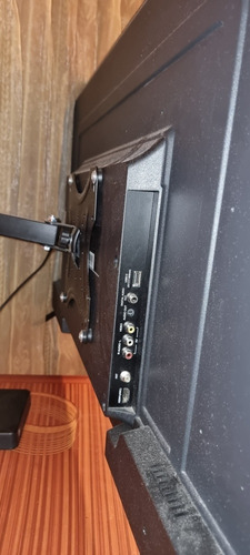 Imagen 5 de 9 de Smartv Aiwa 42 Pulgadas Para Repuesto
