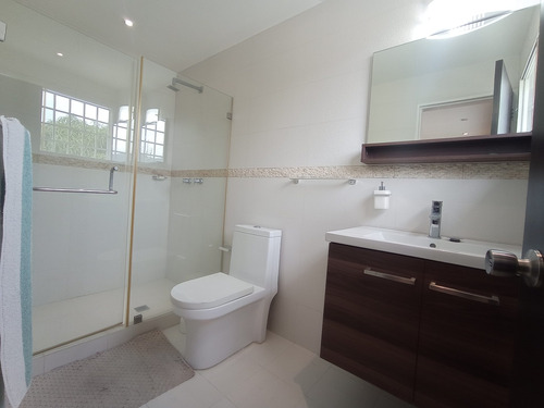 Imagen 18 de 30 de Vendo Casa 400m2 5h/7b/6p Colinas De Vista Alegre 0666