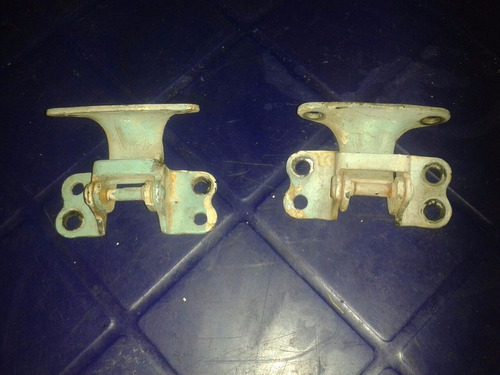 Bisagras Para Puerta Izquierda Delantera De Mitsubishi L300 (Usado)