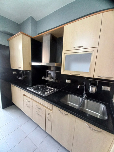 Alquila Apartamento En Urb. El Parral, Res. Marfil Suites