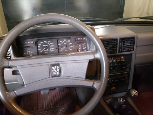 Imagen 8 de 11 de Peugeot 504 1993 2.0 Sr Ii