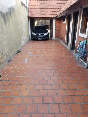 Imagen 11 de 12 de Casa De 3 Ambientes Con Quincho Y Parque En Monte Grande