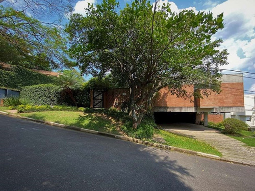 Inpla - Terrea C/ Arq Comtemporânea - 5 Dorms (2 Sts + 2 Sts Americanas) - 1689