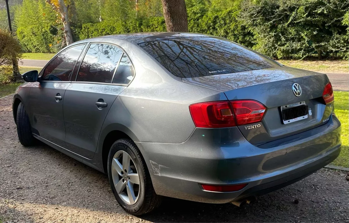 Volkswagen Vento 2.5 Luxury 170cv