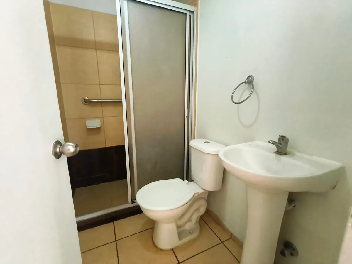 Imagen 5 de 13 de Se Vende Departamento Primer Piso, Edificio Santa Victoria,