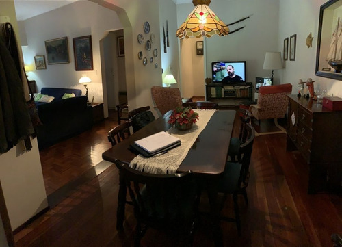 Imagen 3 de 9 de Casa 4 Ambientes En Campos 1650 Banfield