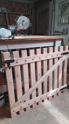 Porton Tipo Tranquera De Madera Jardin Cerco