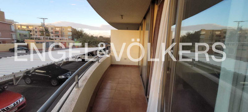 Venta De Moderno Departamento Con Excelente Ubicación