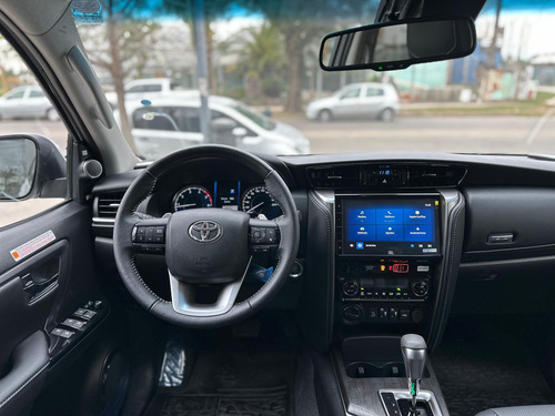 Toyota SW4 2.8 TDI SRX 7As 4x4 6At
