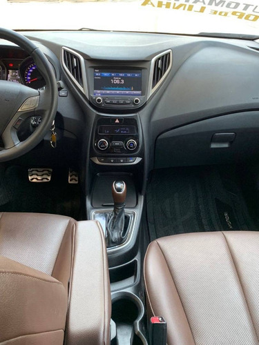Imagem 10 de 15 de Hyundai Hb20x 1.6 16v Premium Flex 4p Automático