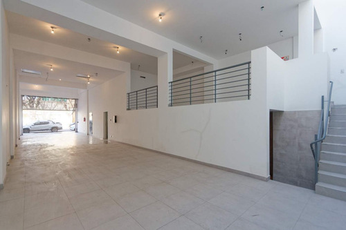 Venta Local Estrenar Doble Altura Villa Devoto