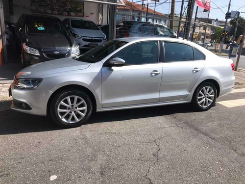 Volkswagen Jetta 2012 2.0 Comfortline Flex 4p Automática