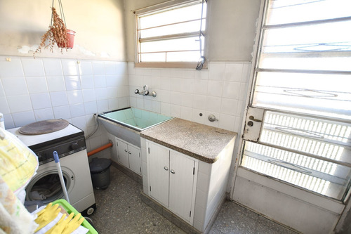 Casa Con Local En Venta En Tolosa