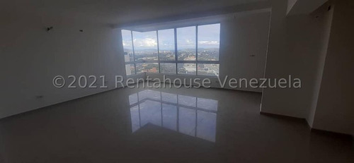Hermoso Apartamento En Alquiler En El Este