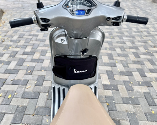 Impecable Motoneta Vespa Napoli 2022 3vtech 150 Cc Abs