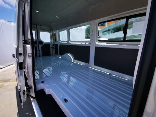 Imagen 12 de 14 de Volkswagen Crafter Pasajeros 4.9 Lwb Caja Extendida Std 2021