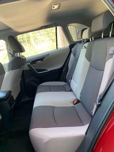Imagen 14 de 15 de Toyota Rav4 2019 Xle